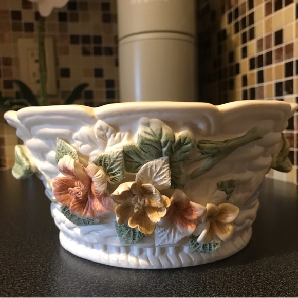 Other - Decorative Floral Ceramic Planter - White with Multicolor Flowers